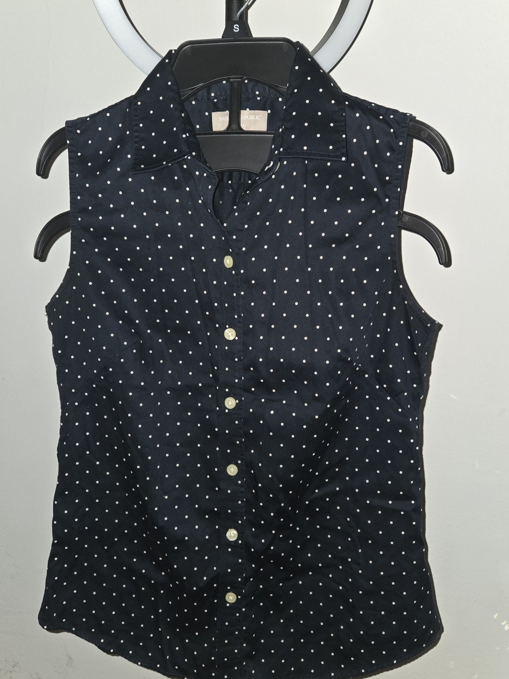 Banana Republic Navy Sleeveless Polka Dot Button-Down Top
